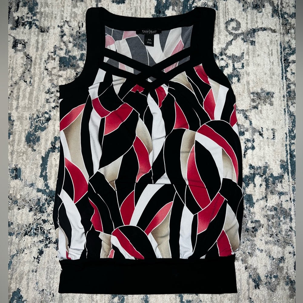 White House Black Market Graphic Black and White Sleeveless Tank Top